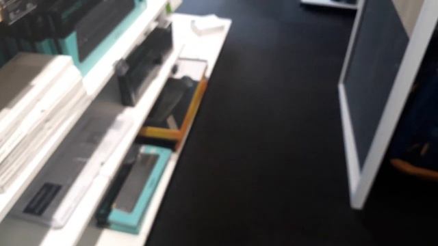 БЕЖЕНЦЫ ИЗ УКРАИНЫ В НОРВЕГИИ?ЦЕНЫ В МАГАЗИНЕ ЭЛЕКТРОНИКИ??КОЛОНКИ MARSHALL? смотреть онлайн