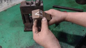 Станок для правильной нарезки зубьев ручной пилы ( ножовки ).