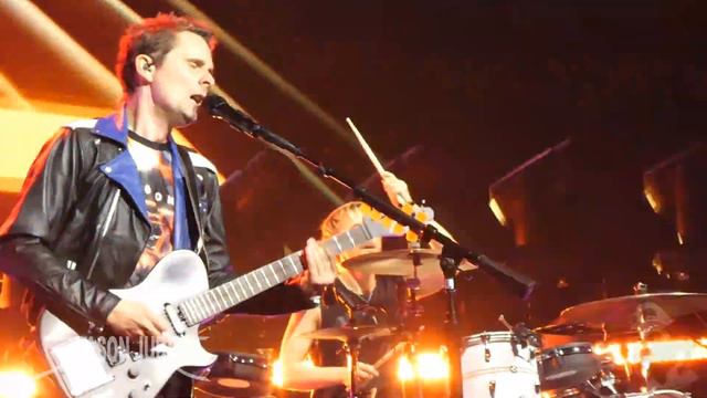 Muse - Supermassive Black Hole [HD] LIVE Simulation Theory World Tour 2/22/19 смотреть онлайн