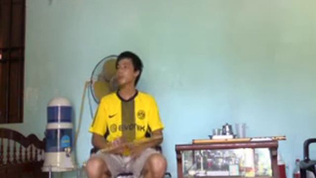 Xuân này con không về (sáo la trầm) - Quang Orion смотреть онлайн