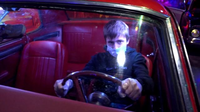 Музей американских ретро-автомобилей ? Захар и Мирон #15 смотреть онлайн