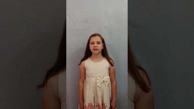 Волкова Гульсум Сейдаметовна Стихотворение «Снежинка» К. Бальмонта, поэзия смотреть онлайн