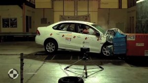 КРАШ ТЕСТ ФОЛЬКСВАГЕН ПОЛО, VW Polo Sedan crash test   4 star safety rating