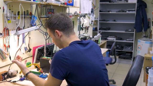 Компьютер не включается и пищит как жирная мышка смотреть онлайн