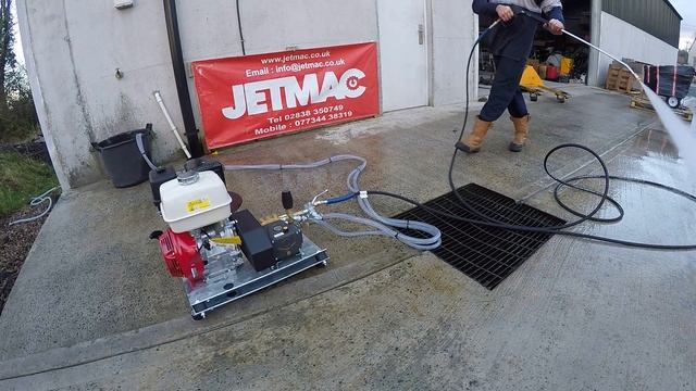 Honda Gx 390 Pressure washer on skid 3000 psi 21 litres per minute смотреть онлайн