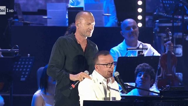 Biagio Antonacci & Gigi D'Alessio - Quanto tempo e ancora - 01.06.2023 Napoli смотреть онлайн