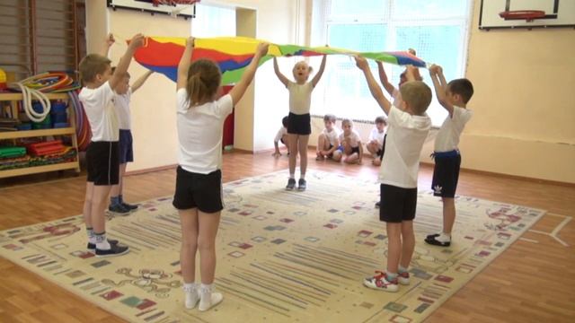 Игровой парашют смотреть онлайн