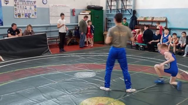 33кг.11.03.2023г.Озинский район п.Сланцевый Рудник ВК:2013-2014г.р. смотреть онлайн