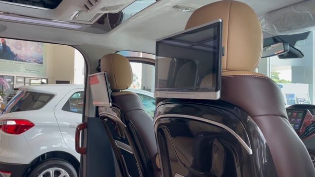 FORD CẦN THƠ | FORD TOURNEO LIMOUSINE 2021 | VY FORD смотреть онлайн