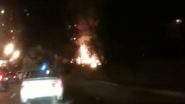Дом горит в Красногорске. Пожар 15.12.2013 смотреть онлайн