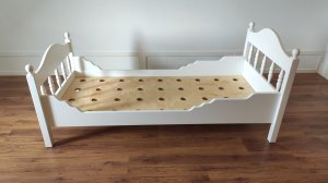 ДЕТСКАЯ КРОВАТЬ из массива бука.