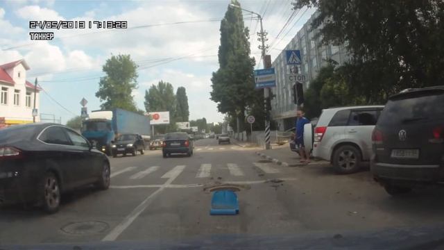 внезапно... колодец и крышка... смотреть онлайн