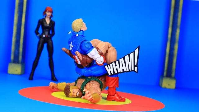 Marvel Legends Spidey Swings Into Action! Professor X Cerebro Display! | Watchtower Ep 24 смотреть онлайн