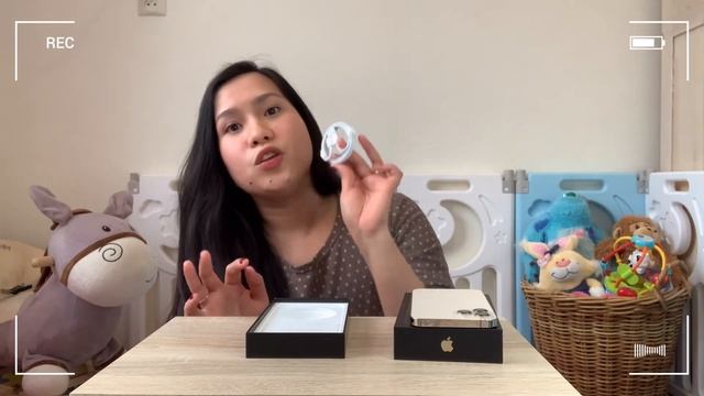 iPad 2020 (8th Generation) and iPhone 12 Pro Max UNBOXING + accessories | PINAY DUTCH FAMILY смотреть онлайн