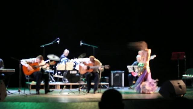 Евгений Русинов и квартет "ГИТАРА МИКС", г.Омск,апрель 18г..) смотреть онлайн