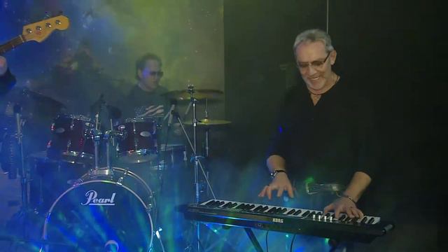 Белый теплоход смотреть онлайн