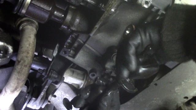 How to replace a lever selector / gear linkage on your Renault. смотреть онлайн