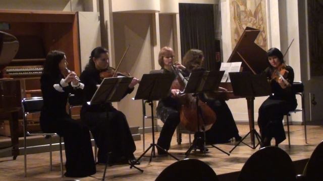 Bach: Menuet and Badinerie BWV 1067 смотреть онлайн