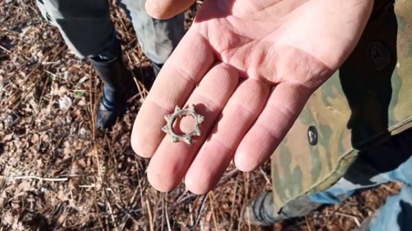 Купил XP DEUS 2 у Деда Мити и сразу побежал проверять в поле. Нашел кучу клевых находок! DEUS 2 рул