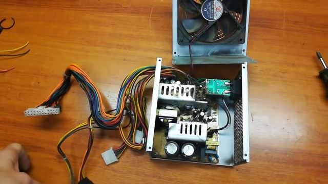 Ремонт компьютерного блока питания. Воспламенился разъём смотреть онлайн