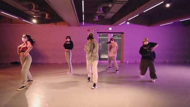 Charlie Puth - Light Switch / Learner’s Class смотреть онлайн