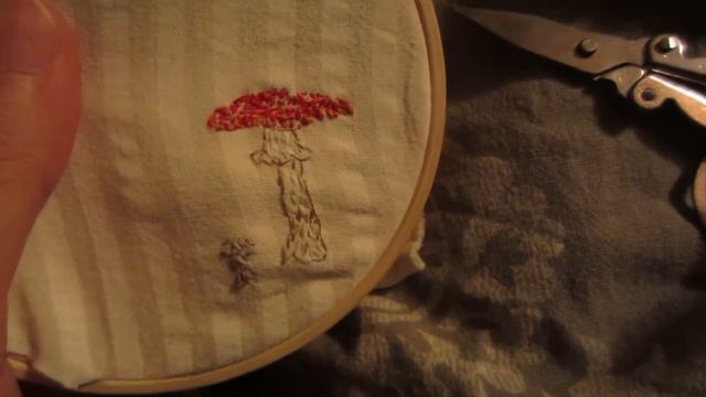 Mori girl crafting // embroidering amanita mushroom brooch смотреть онлайн