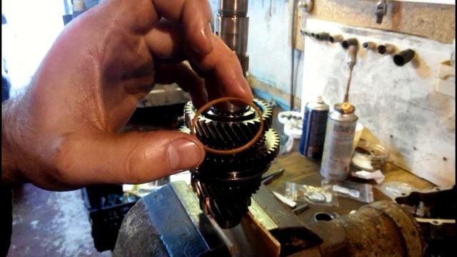 Ремонт коробки переключения передач Таврия (Ч,2 Вторичный вал ) смотреть онлайн