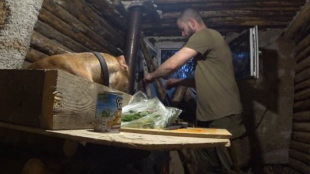 Землянка в лесу | Ложка из березы | Лесная кухня смотреть онлайн