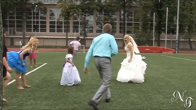 Свадебный футбол.avi смотреть онлайн
