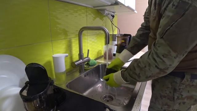 Thanks for the compliment! From customers who squeezed pomegranate, he call us perfect juicer! смотреть онлайн