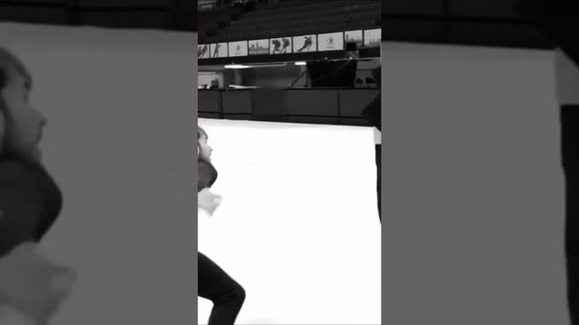 Gabriella Papadakis & Guillaume Cizeron / Ennio Morricone - Le vent, le cri смотреть онлайн