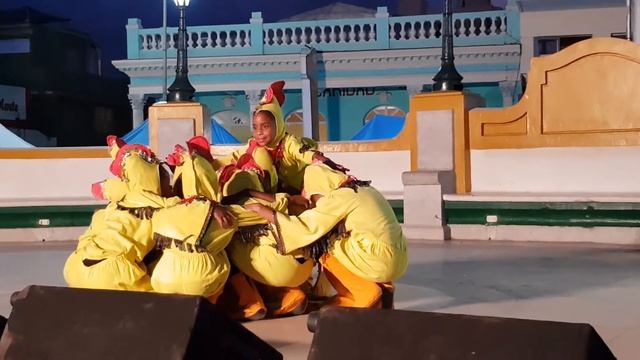 e Cuba Concierto de los niños Сантьяго де Куба дети танцуют Pollito Pio смотреть онлайн