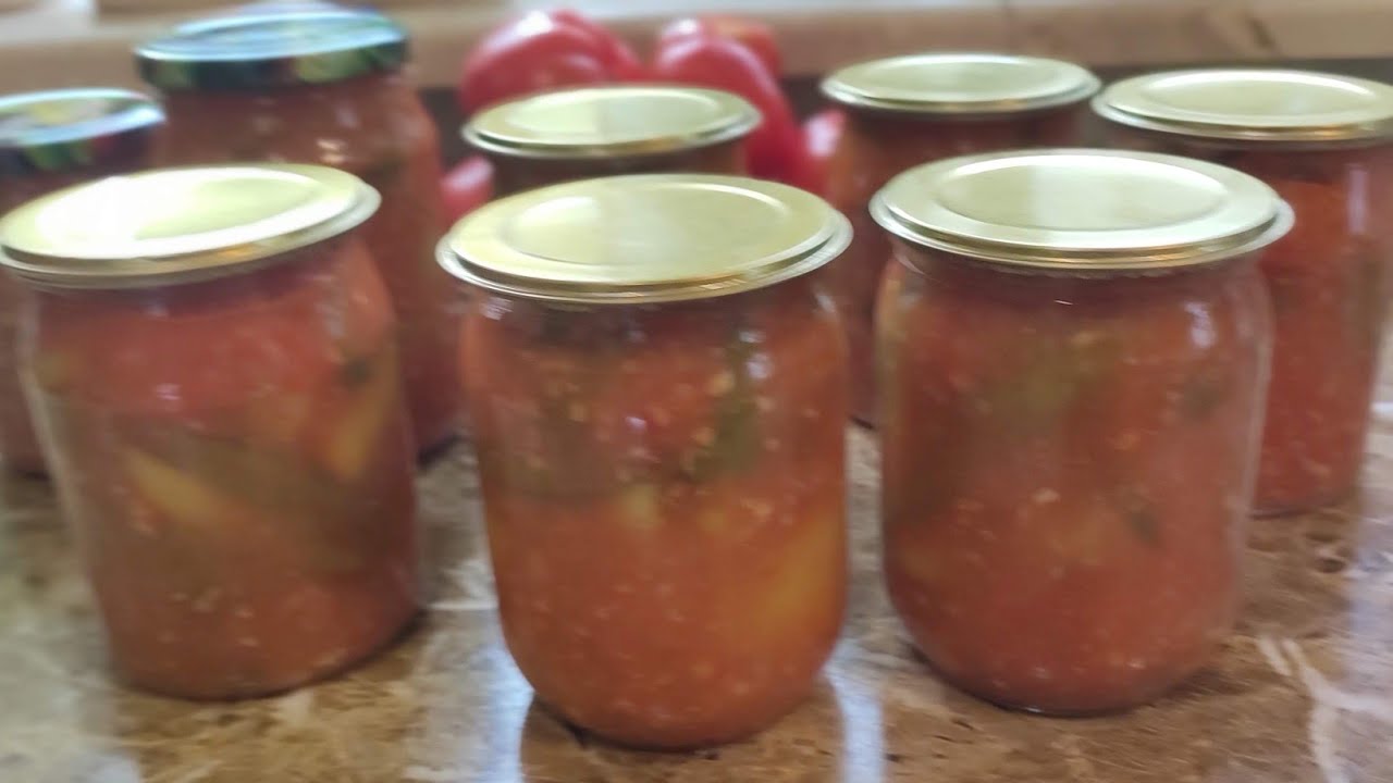 Острый перец в томатно-пикантной заправке. Зимой будет вкусно!