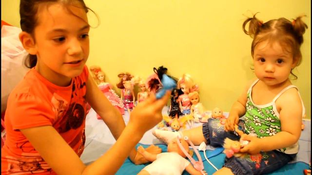 Дочки-матери с куклой Пупсик Доктор ЛЕЧИТ КУКЛУ Matka a dcéra s bábiku Baby Lekár LIEČI BÁBIKU смотреть онлайн