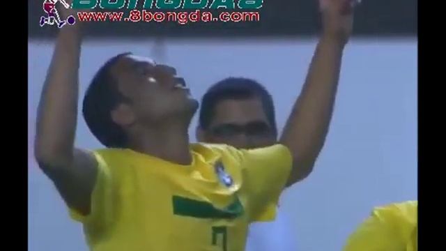 Video clip trận Brazil 2-0 Argentina [29-09-2011]: khúc samba rộn ràng смотреть онлайн