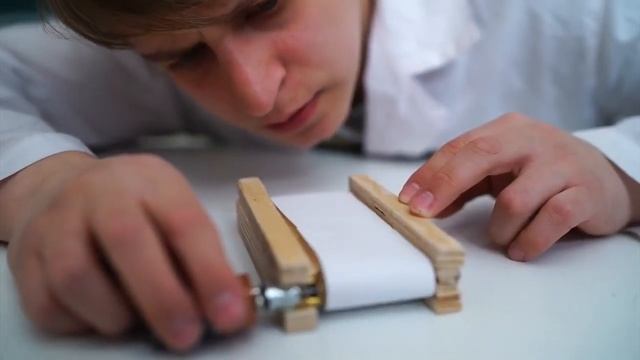 СВОИМИ РУКАМИ СДЕЛАЛ МИНИАТЮРНУЮ БЕГОВУЮ ДОРОЖКУ ДЛЯ ХОМЯКА. МОЯ ДОМАШНЯЯ САМОДЕЛКА ОТ МАМИКСА.