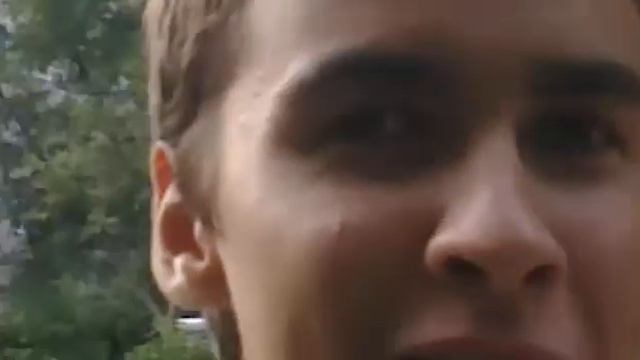 Зачем к мальчику пришел смотреть онлайн