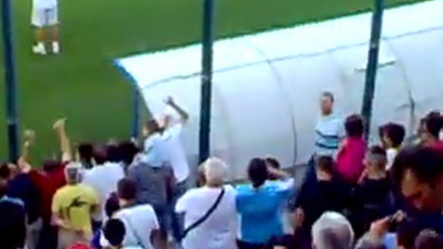 noibiancocelesti.net - Cancelli aperti a Formello: 2000 persone a salutare la Lazio смотреть онлайн