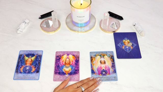 PICK A CARD! WHAT ARE YOUR CRYSTAL ANGELS TRYING TO TELL YOU? смотреть онлайн