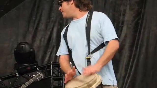 Keller Williams - Stage Power Outtage Pt. IV - Jam on Djembe смотреть онлайн