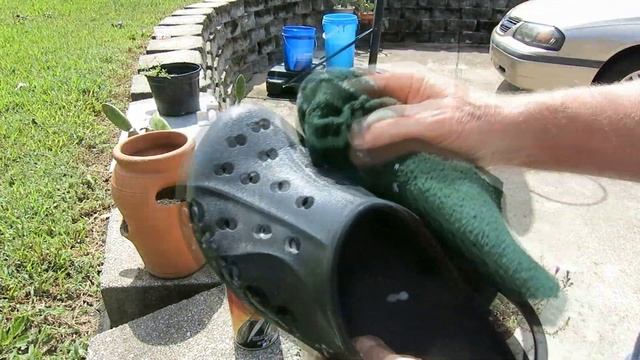 How to clean crocks and look good again смотреть онлайн