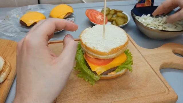 Домашний бургер смотреть онлайн