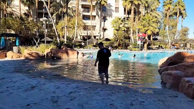?LAS VEGAS LIVE - Super Bowl Sunday Pre Game Tahiti Village Lazy River смотреть онлайн