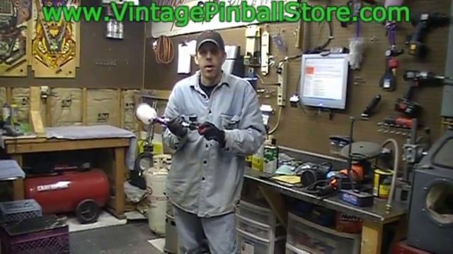 How to Clear Coat a Pinball Playfield - Part 1 (PinDude Project) смотреть онлайн