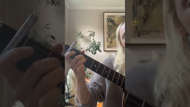 Laura Marling ||| Night After Night / Only The Strong - DADFAD / EADGBE (Instagram Live 04/16/2020) смотреть онлайн