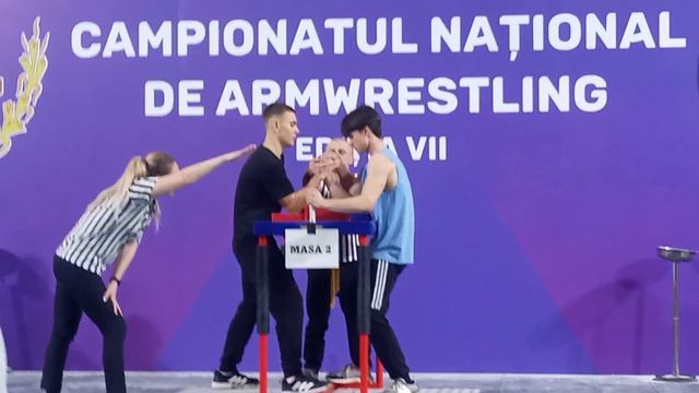 VII Чемпионат Молдовы по Армрестлингу ( 4ч. правая 15 л.16-18) смотреть онлайн