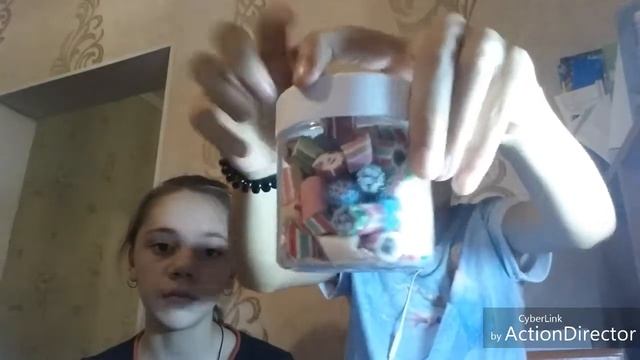 Пробуем новогодние конфеты смотреть онлайн