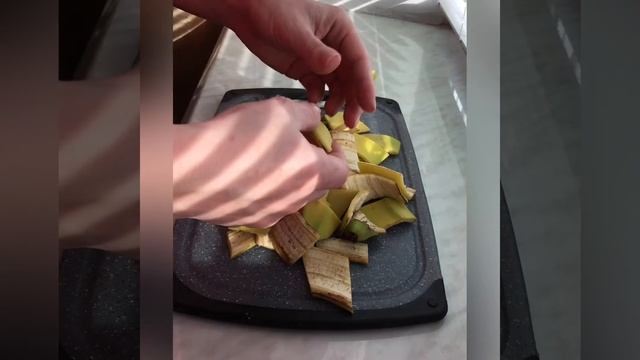 Самое лучшее и простое удобрение для комнатных цветов из кожуры банана . смотреть онлайн