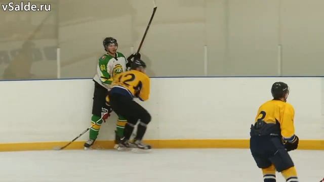 16 шайб за матч. «Титан» Верхняя Салда – «Кедр» Новоуральск смотреть онлайн