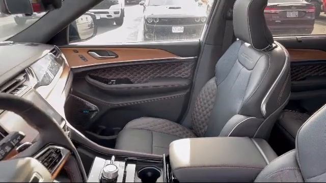 2023 Jeep Grand Cherokee 4xe Summit Reserve Portage Baraboo Pardeeville Endeavor Madison смотреть онлайн